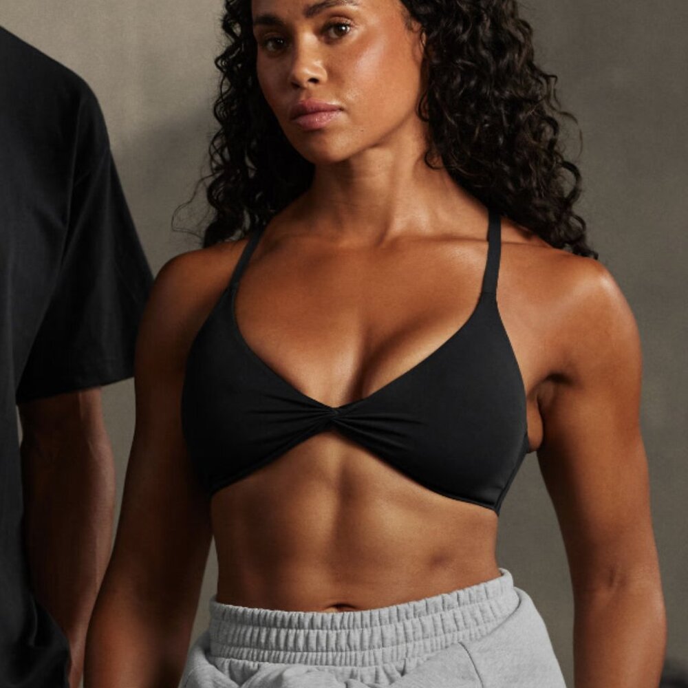 Gymshark Minimal Halterneck Sports Bra Black